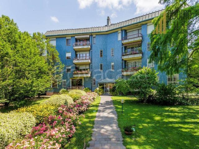 Quadrilocale in affitto a Milano via degli Ottoboni, 6, San Siro