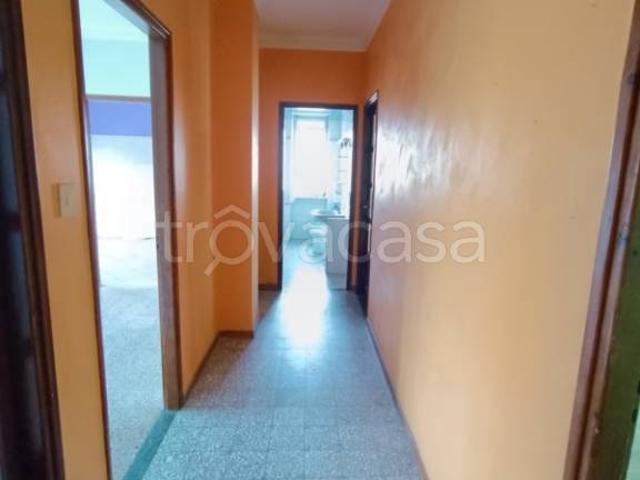 Quadrilocale in affitto a Orbassano via Castellazzo, 38