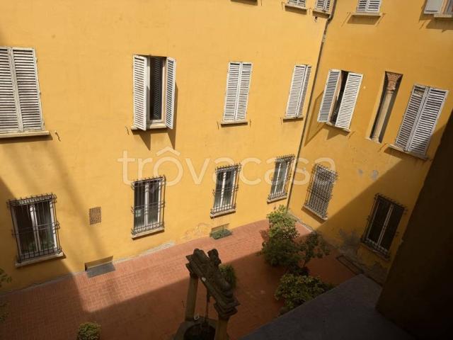 Quadrilocale in affitto a Bologna strada Maggiore, Santo Stefano