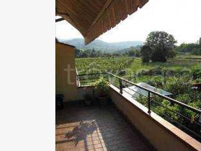 Quadrilocale in affitto a Carmignano via Baccheretana, 228, Seano