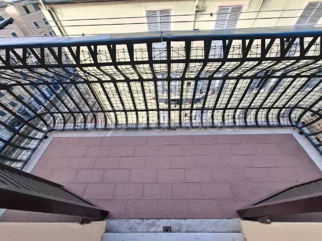 Quadrilocale in affitto a Genova via Agostino Castelli, 2, Sampierdarena