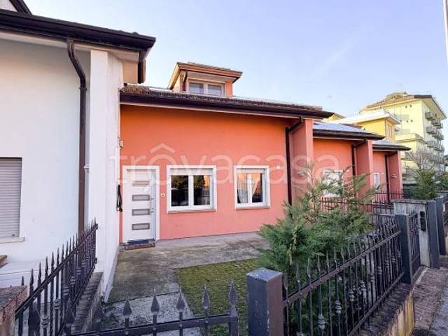 Quadrilocale in affitto a Jesolo via Utrecht