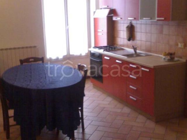 Quadrilocale in affitto a Perugia via Guglielmo Oberdan, Centro Storico