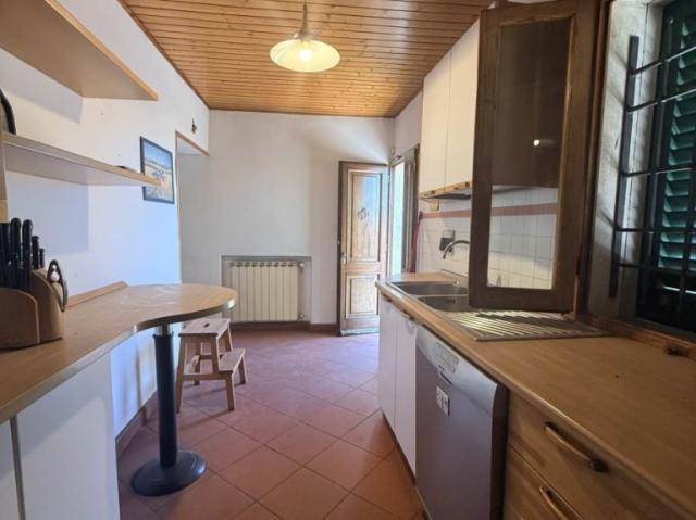 Quadrilocale in affitto a Prato, La Querce