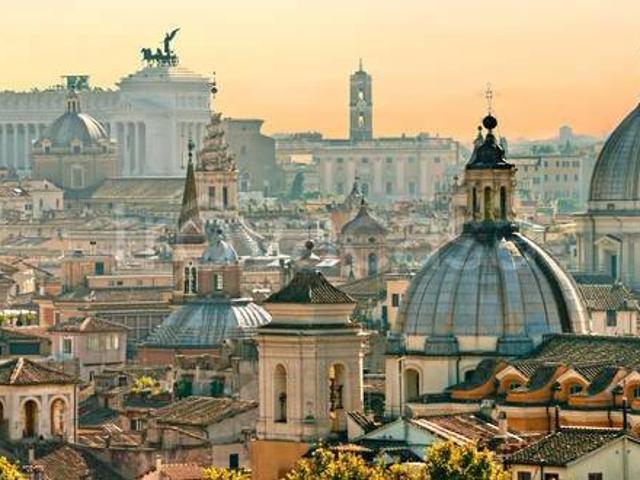 Quadrilocale in affitto a Roma piazza di Campitelli, Largo Argentina