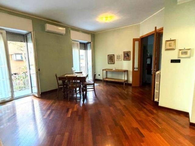 Quadrilocale in affitto a Salerno