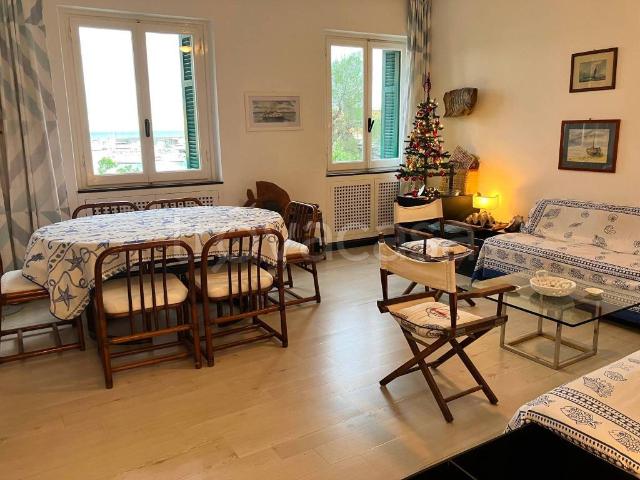 Quadrilocale in affitto a Santa Margherita Ligure via Luciano Manara