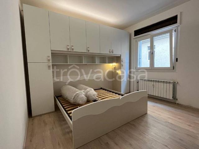 Quadrilocale in affitto a Trieste via Domenico Rossetti, 23, Largo Barriera Ospedale Maggiore