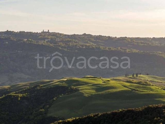 Quadrilocale in affitto a Volterra