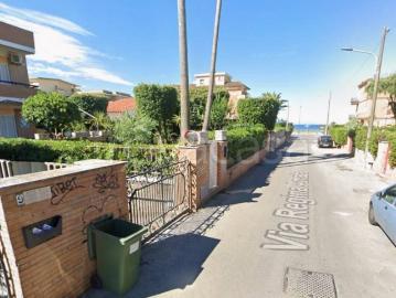 Quadrilocale in affitto ad Anzio viale Regina Amata, 9, Lavinio Mare