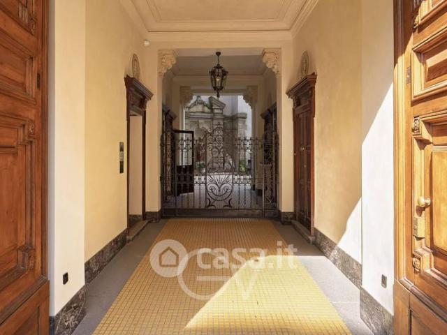 Quadrilocale in Affitto in Via Caradosso 7 a Milano