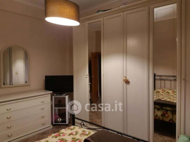 Quadrilocale in Affitto in Piazza Salvatore Lobianco a Napoli