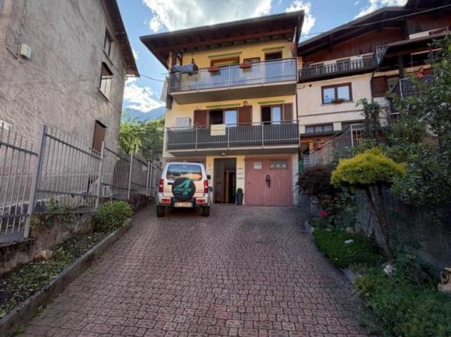 Quadrilocale in vendita a Malonno vicolo bello 1