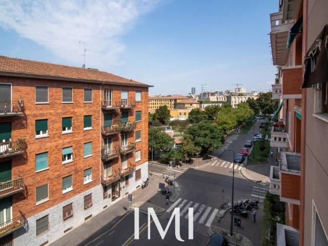Quadrilocale in vendita a Milano via Numa Pompilio, 4, San Vittore