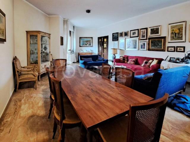 Quadrilocale in vendita a Monza via Puglia, 6, San Giuseppe