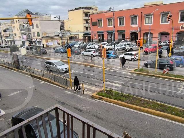 Quadrilocale in vendita a Napoli