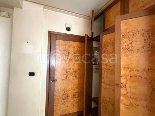 Quadrilocale in vendita a Napoli via dello Sport, Soccavo