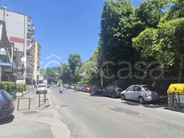 Quadrilocale in vendita a Napoli, Pianura