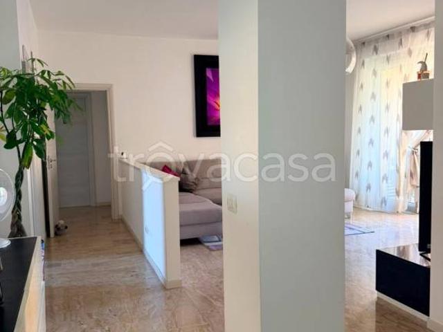 Quadrilocale in vendita a Noverasco, Opera