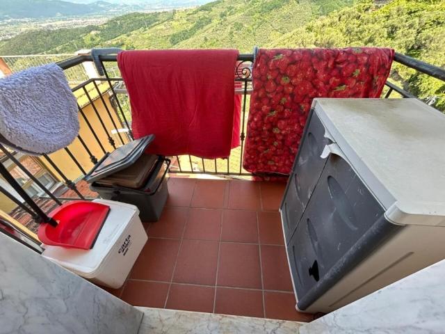 Quadrilocale in vendita a Ortonovo, Luni