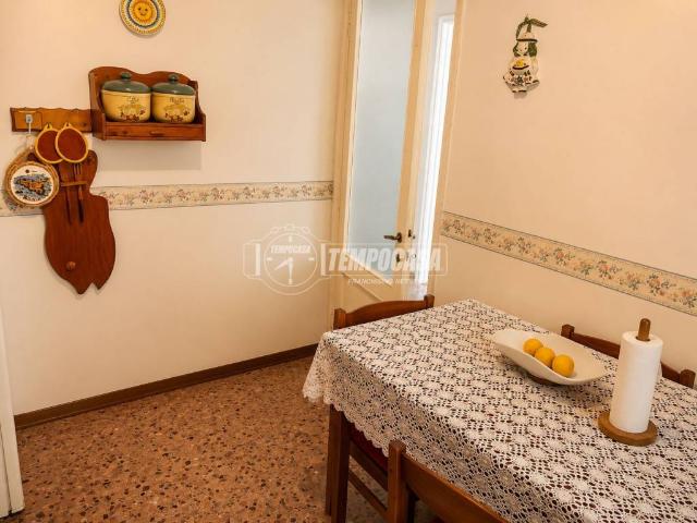 Quadrilocale in vendita a Buccinasco via dei gelsi