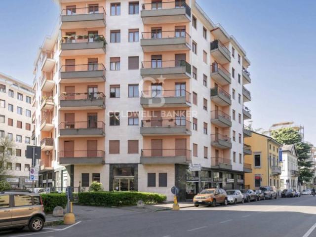 Quadrilocale in vendita a Busto Arsizio via mameli, 22, Frati