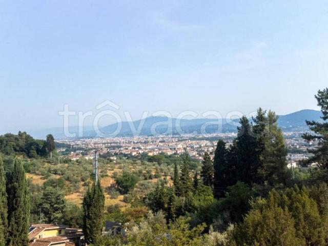 Quadrilocale in vendita a Bagno a Ripoli via di Ritortoli