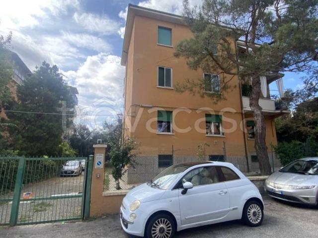 Quadrilocale in vendita a Bologna via dei Sette Leoncini, San Ruffillo