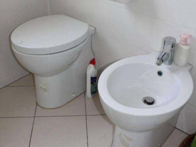 Quadrilocale in vendita a Bologna via Larga, Pilastro