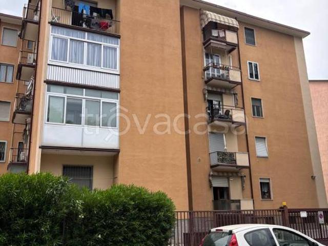 Quadrilocale in vendita a Brescia via Mario Micheli, 3, Brescia Due