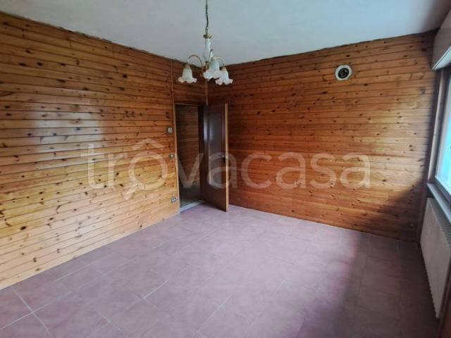 Quadrilocale in vendita a Calalzo di Cadore via Enrico Bonazzola, 33