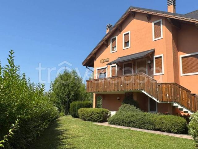 Quadrilocale in vendita a Canove di Roana via Belvedere, 118, Canove Di Roana