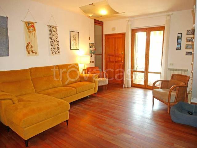 Quadrilocale in vendita a Castelnuovo Berardenga, Monteaperti