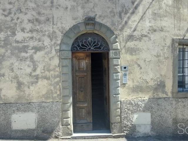 Quadrilocale in vendita a Castello, Montemignaio