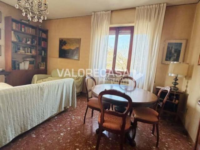 Quadrilocale in vendita a Carrara, Marina Di Carrara