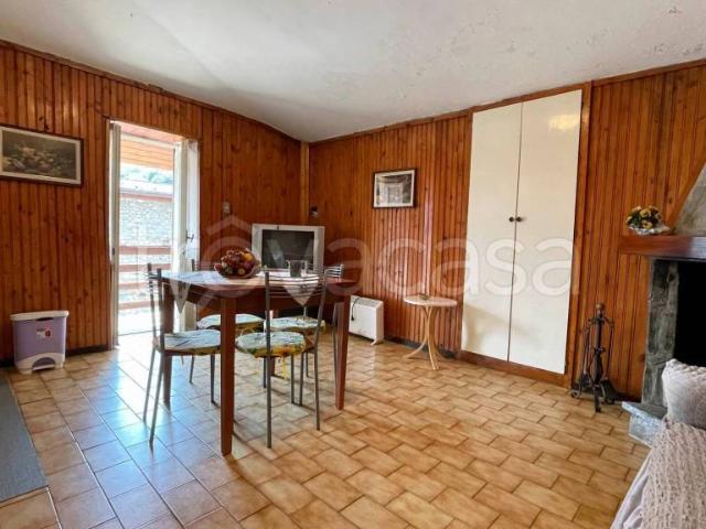 Quadrilocale in vendita a Cevo, Civo