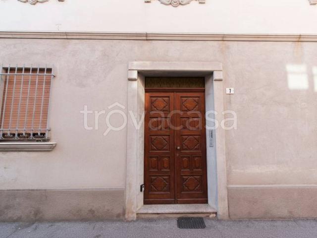 Quadrilocale in vendita a Cherasco via San Pietro, 7