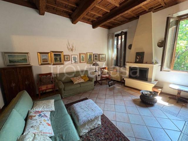 Quadrilocale in vendita a Ferrara via Scandiana, Santa Maria in Vado