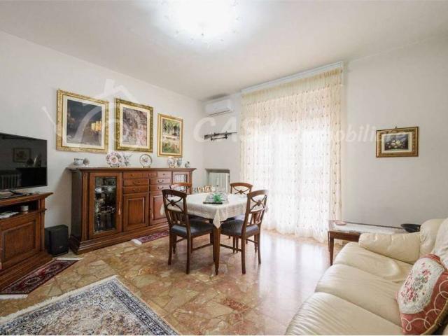 Quadrilocale in vendita a Fornovo di Taro via Filippo Turati, 7