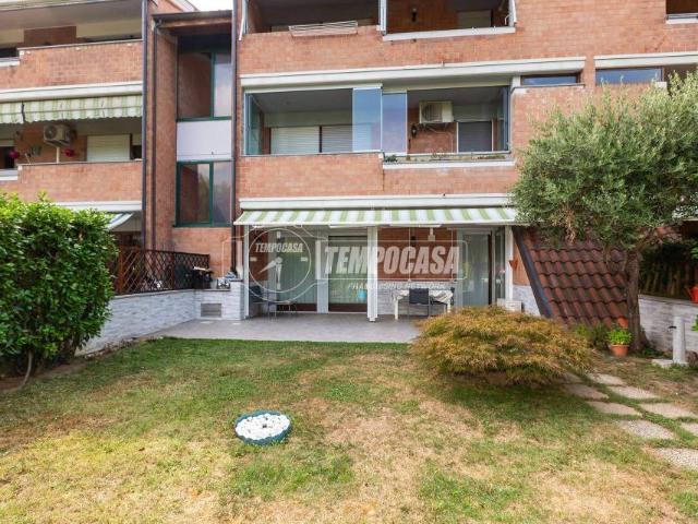 Quadrilocale in vendita a Gassino Torinese via lorenzini 2