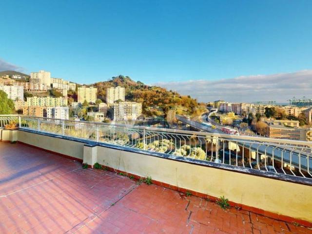 Quadrilocale in vendita a Genova via Gaspare Murtola, 33b, Pra'