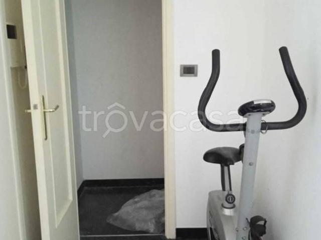 Quadrilocale in vendita a Genova, Rivarolo