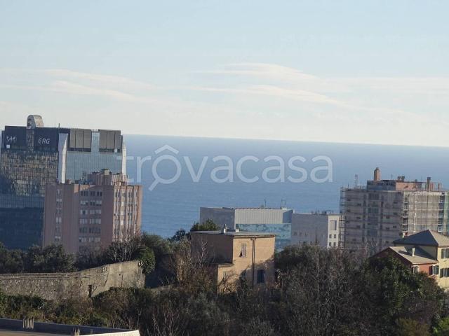 Quadrilocale in vendita a Genova, Sampierdarena