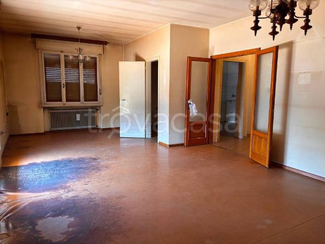 Quadrilocale in vendita a Gorizia via Pietro Blaserna, 46