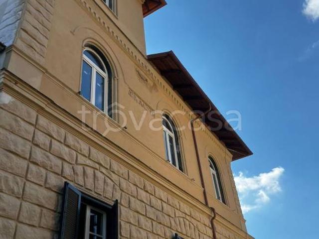 Quadrilocale in vendita a Grottaferrata via dei Colli, 13