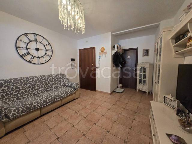 Quadrilocale in vendita a Livorno via Inghilterra, Scopaia