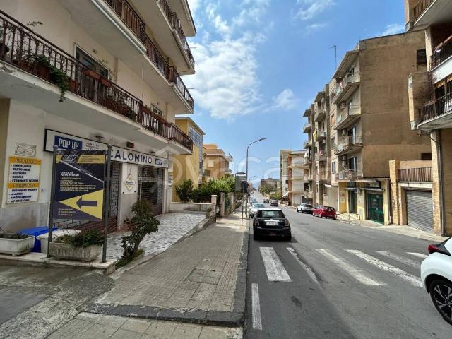 Quadrilocale in vendita a Paola via San Rocco