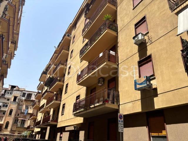 Quadrilocale in vendita a Palermo, Calatafimi Bassa Indipendenza