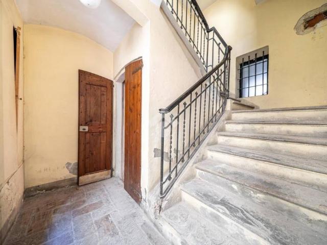 Quadrilocale in vendita a Parma, Parco Ducale Oltretorrente