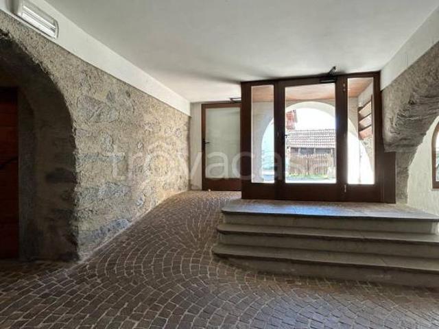 Quadrilocale in vendita a Pinzolo via Manci, 8